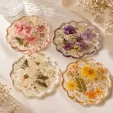 A resin wall décor piece